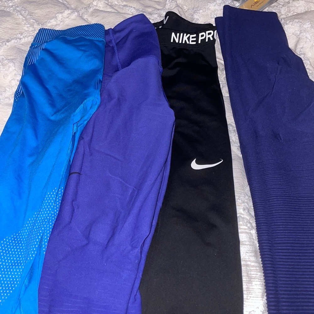 Lot of Nike high waisted workout pants